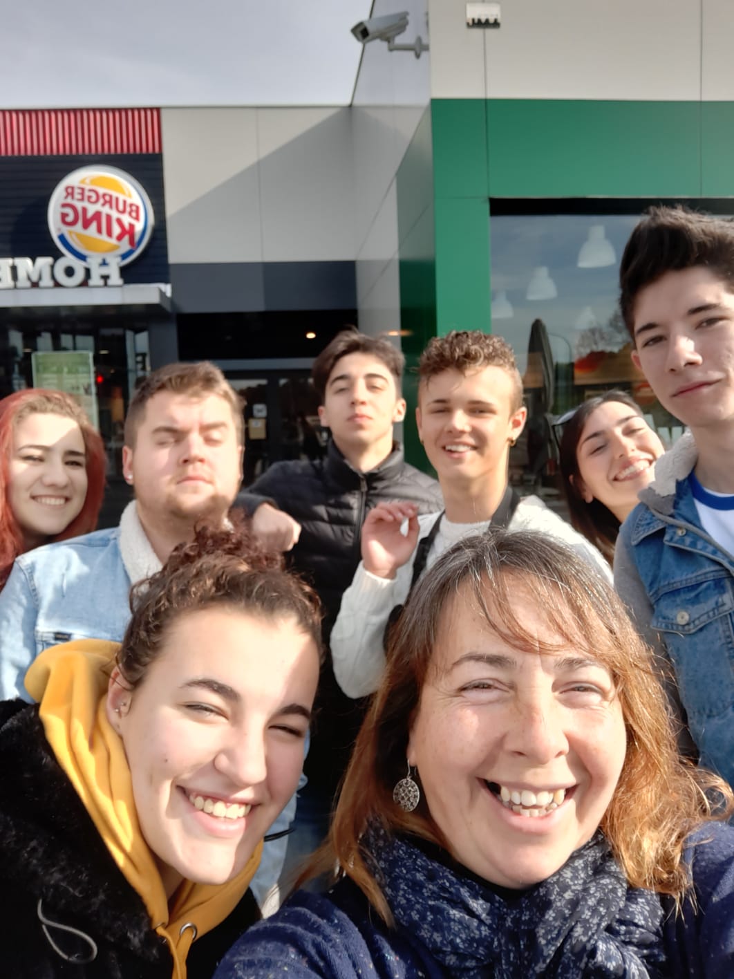 LA SESSIÓ D’ENTREVISTA DE TREBALL A BURGUER KING HA DONAT ELS SEUS FRUITS